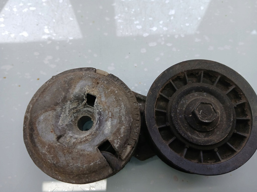 фото №7, Ford explorer 1995 натягувач ремінь генератора