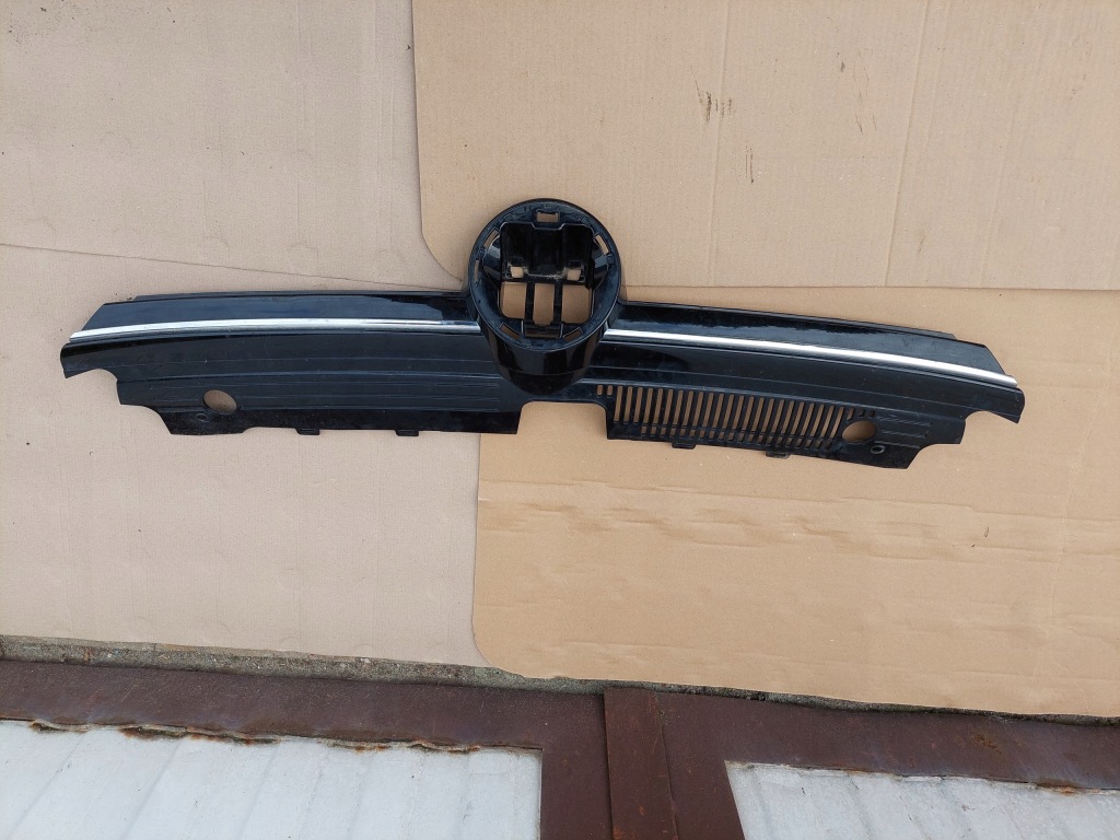 фото №1, Vw golf 8 viii 19- решітка радіатора решітка радіатора оригінал 5h0853655d