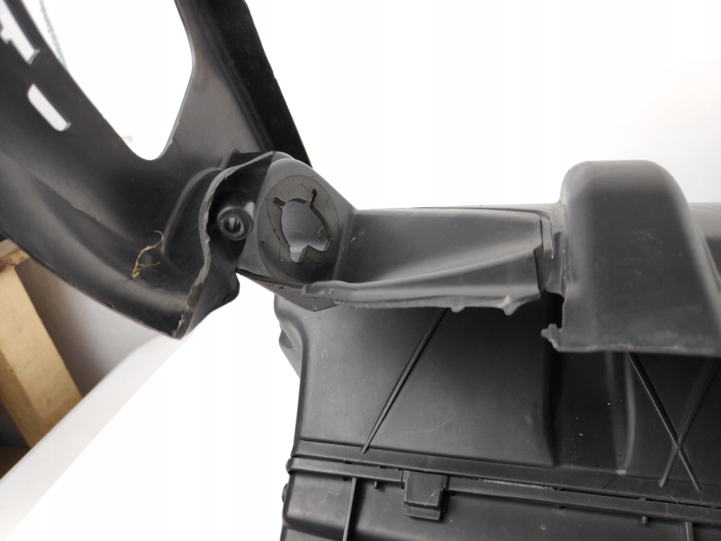 Bmw f10 f11 повітропровід впуск повітря 187798 Зі Шроту