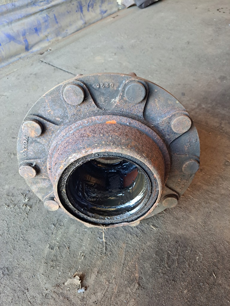 фото №3, Ступиця задня volvo fl 6 00-06 22.5