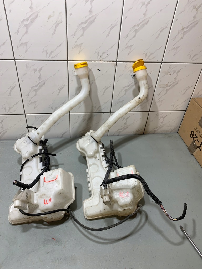 фото №1, Бачок омивача помпа renault clio v 1.5 dci 289103103r