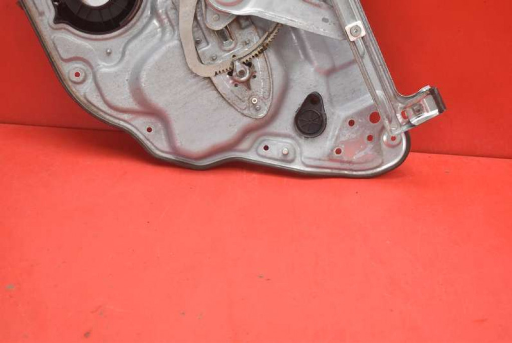 фото №12, Підйомник скло лівий задня 30710068 volvo v50 03-11