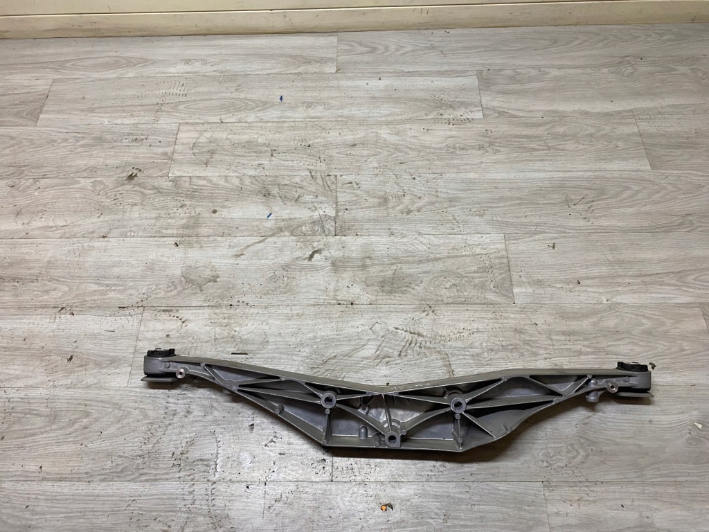Купити Mini f54 f60 балка підпора міст диференціал 6852896