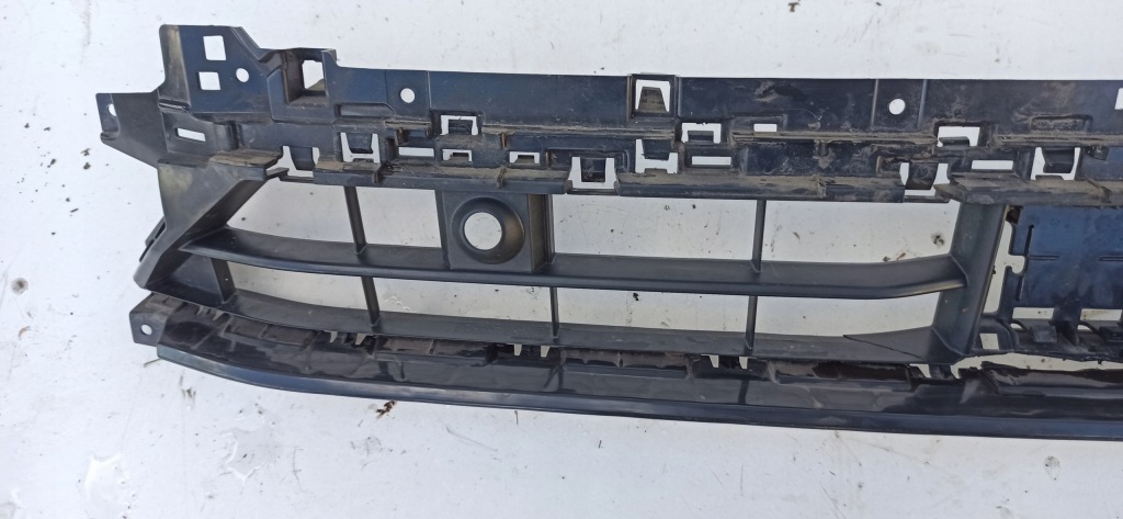 Купити Audi q3 2 83a s-line 2018- решітка бампера перед 83a807683c