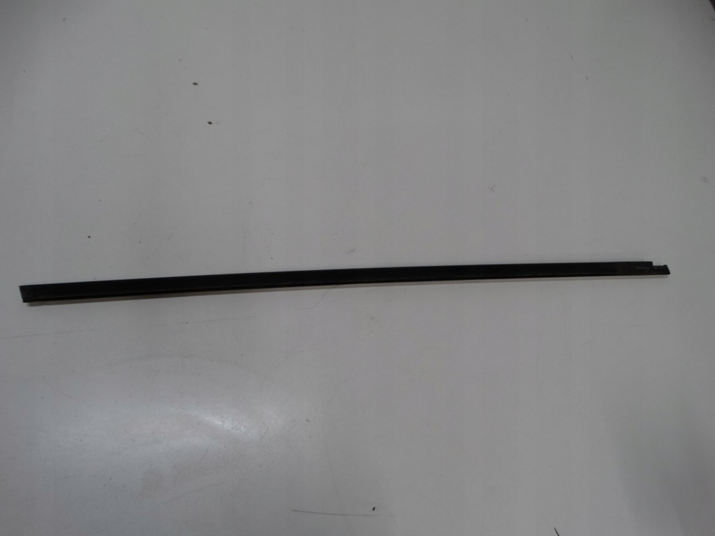 фото №6, Молдинг ущільнювач лівий перед renault laguna iii