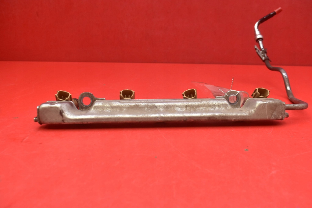 фото №6, Молдинг упорскування форсунки 23250-0t030 toyota auris ii e18 1.6 valvematic