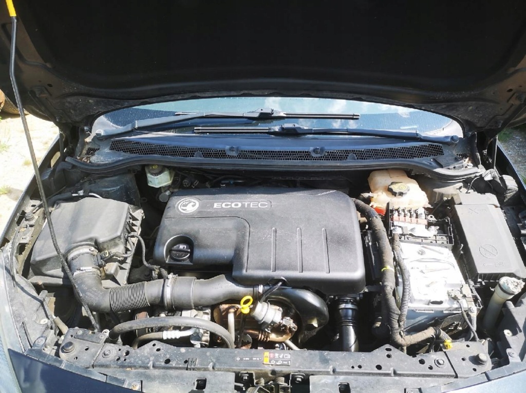 Opel astra коробка запобіжників 2013 1.7l 13222786 Зі Шроту