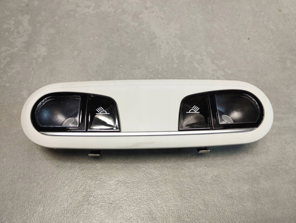 фото №1, Audi a7 4g лампа салона 4g0947111a