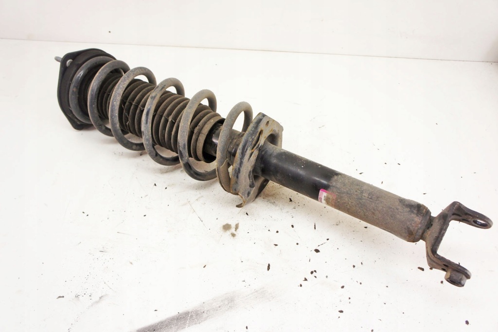 фото №1, Le253 infiniti q50 3.0i амортизатор левый задняя