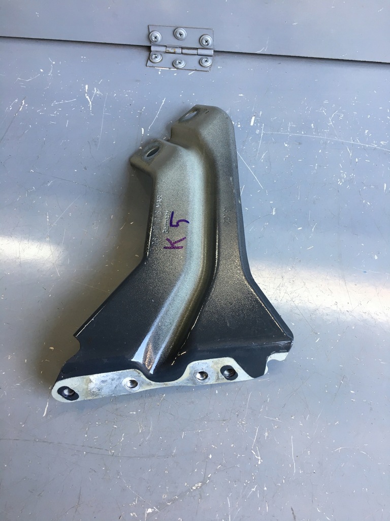 фото №13, Кронштейн опора кронштейн крыла передний audi a1 2011-2018 правый