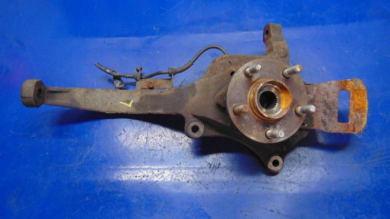 фото №1, Поворотный кулак левый перед 2.0 16v chrysler sebring ii