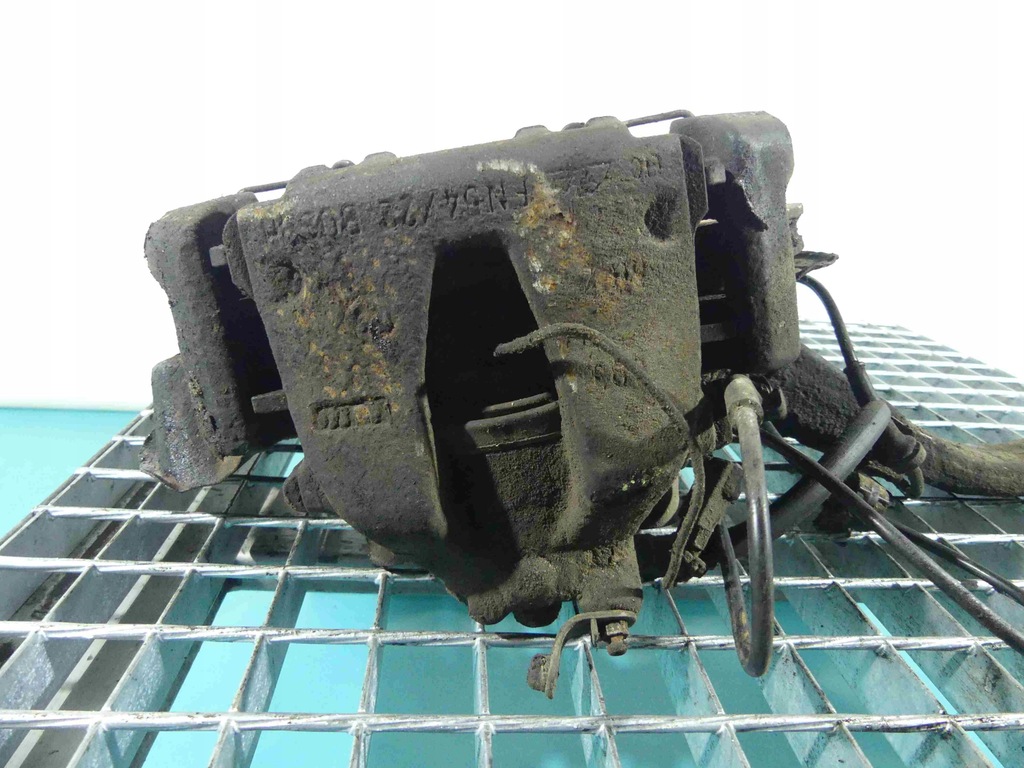 фото №1, Суппорт перед правый alfa romeo 147 1.6 16v