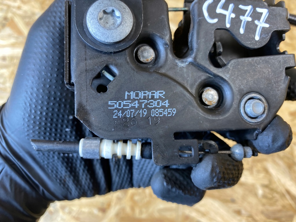 фото №9, Замок засов крепление капот alfa romeo giulia 50547304 2016-