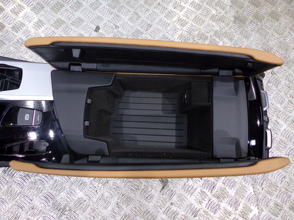 фото №5, Bmw 6 g32 gt туннель средний консоль разные цвета