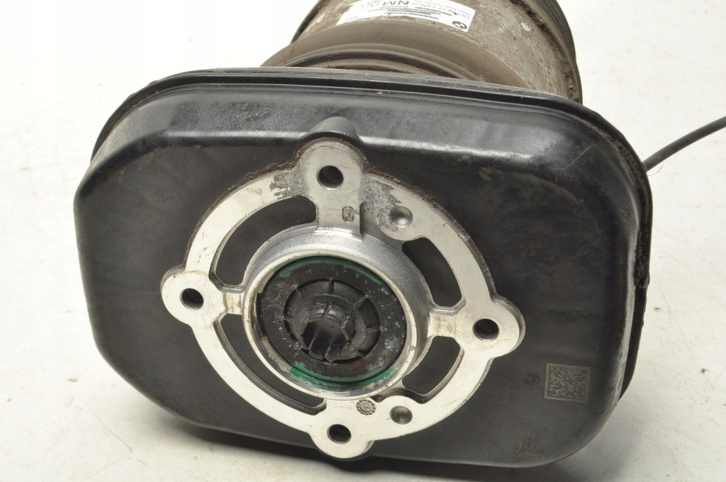 Bmw i4 g26 амортизатор лівий задня задній 22362769 Ціна