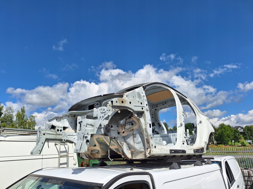 фото №1, Renault zoe чверть лонжерон перед права