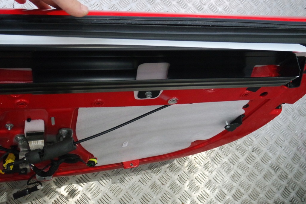 фото №4, Дверь правое ferrari f8 tributo c809