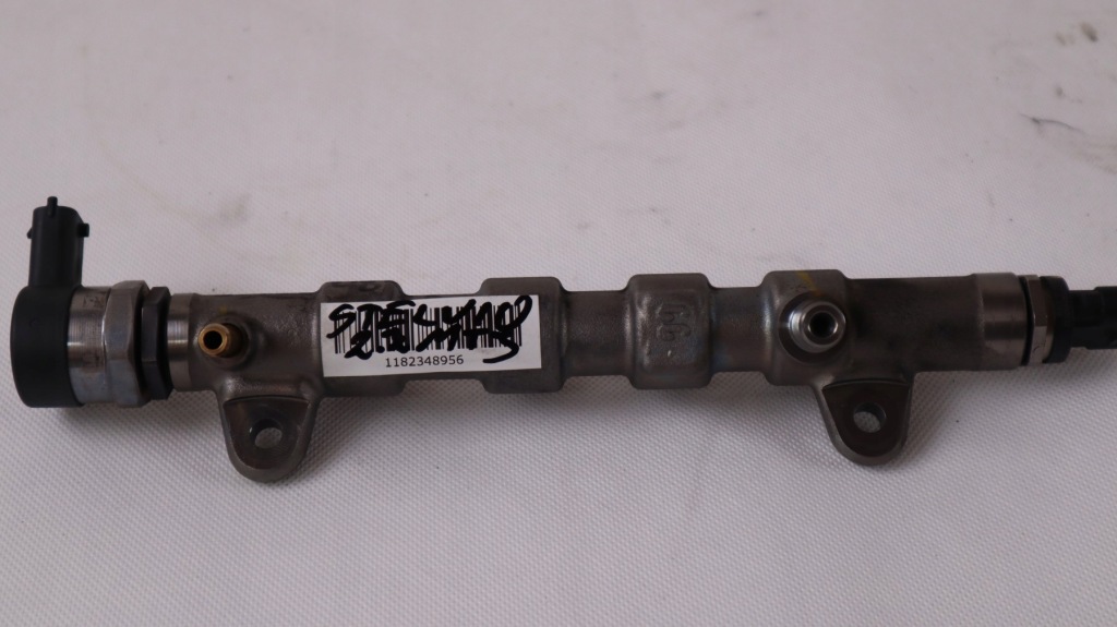 фото №5, Alfa romeo stelvio 2.2 mtj молдинг впрыскная 55260843