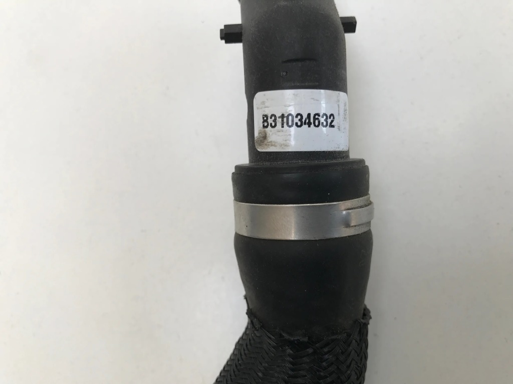 фото №4, Bmw 1 f40 135i 2021 труба шланг пабтрубок  воды