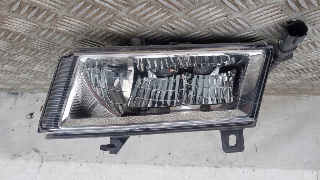 фото №2, Scania r s противотуманная фара левый 2552714