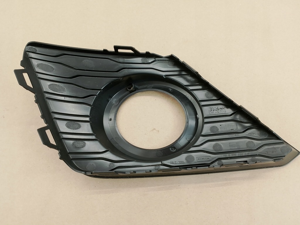 фото №6, Seat arona правая решётка бампера na противотуманная фара заглушка оригинальный номер