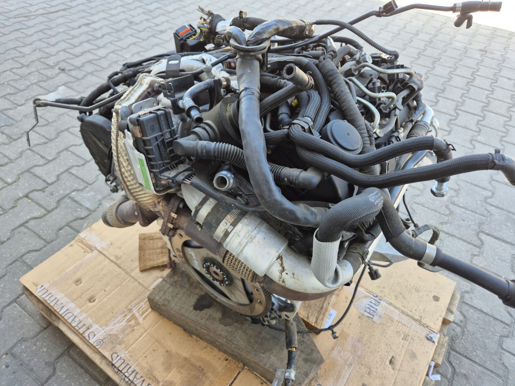 Vw touareg audi q7 двигатель комплектный  cjm состояние bdb 102tkm пробег Цена