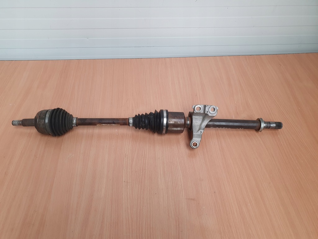 Купити Привідний вал перед права renault express 1.5 blue dci 391009795r