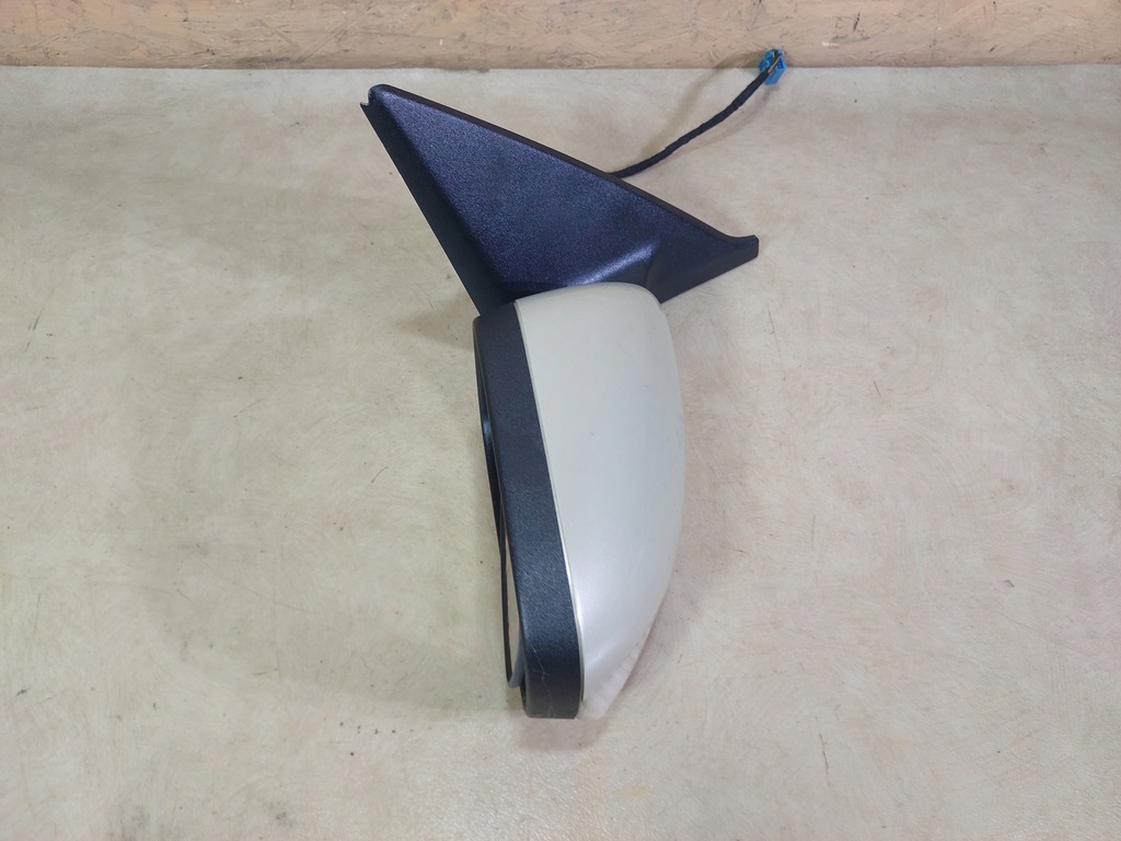 фото №9, Volvo v50 дзеркало праве lak.464-46 6 pin 2005r