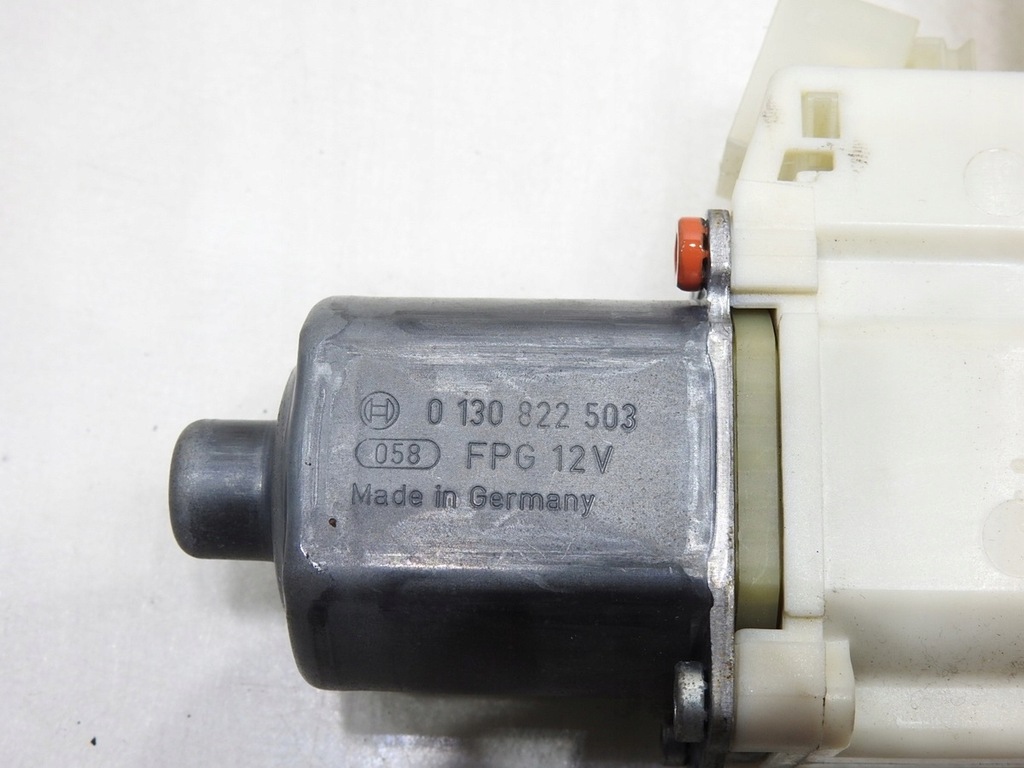 фото №9, Моторчик опускания стекло левый перед w212