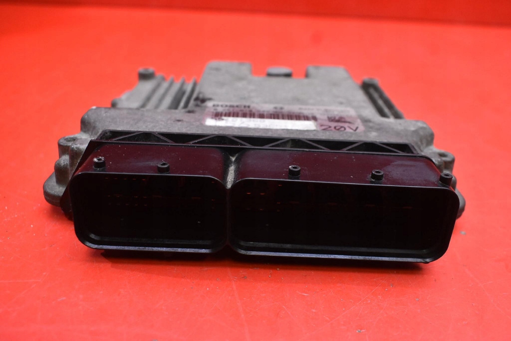 Блок управления бортовой компьютер двигателя 55181368 alfa romeo 156 932 2.4 jtd 175km 03-07 в Украине