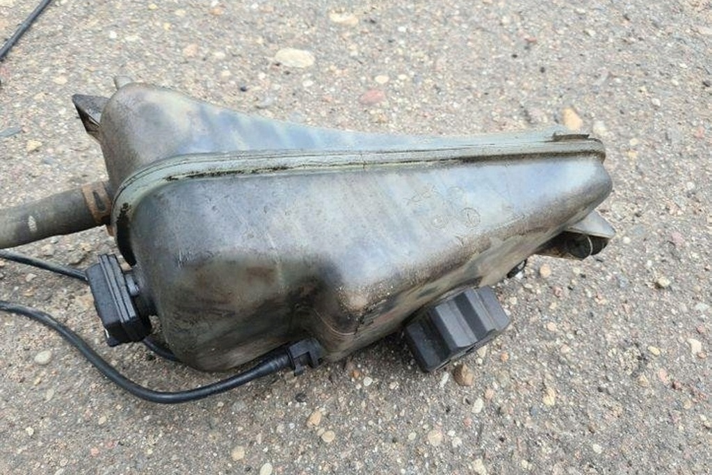 фото №7, Бачок розширювальний citroën berlingo mf 63299048 1.9l дизель 50kw