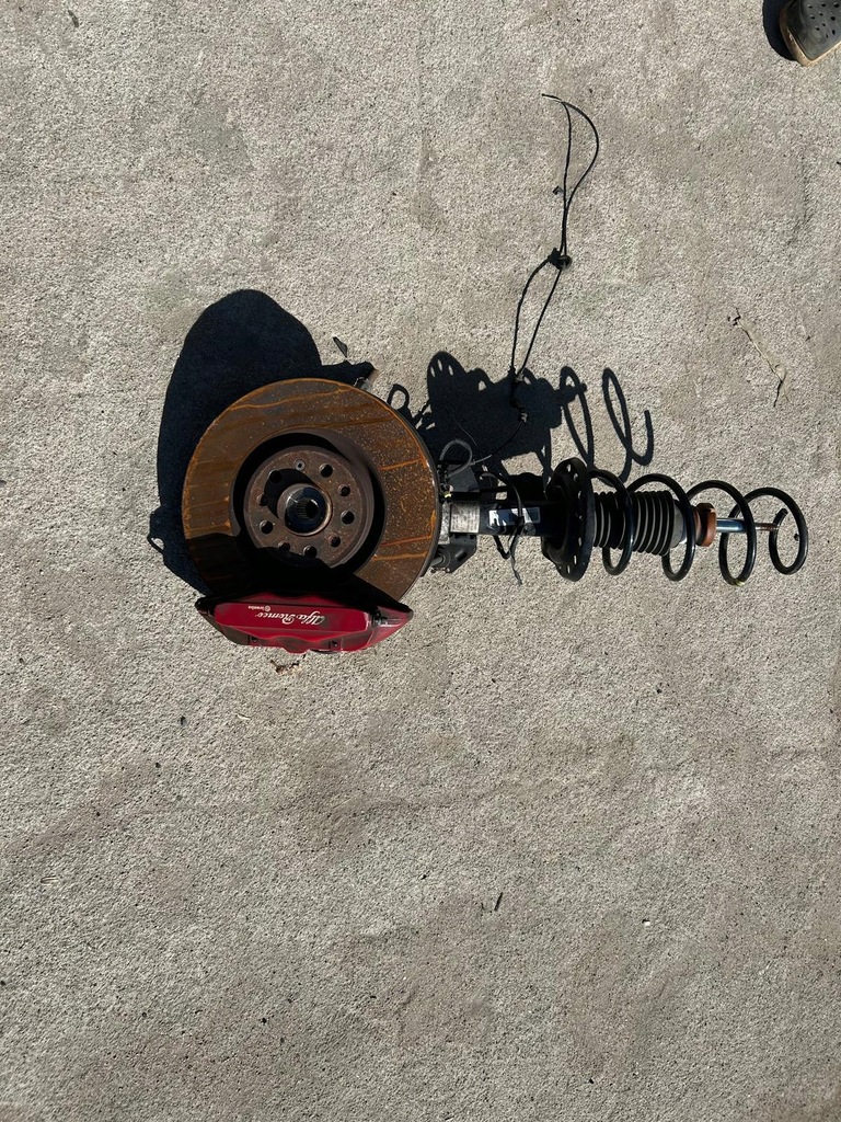 фото №1, Alfa romeo giuletta 1.4 t поворотный кулак mcperson левая