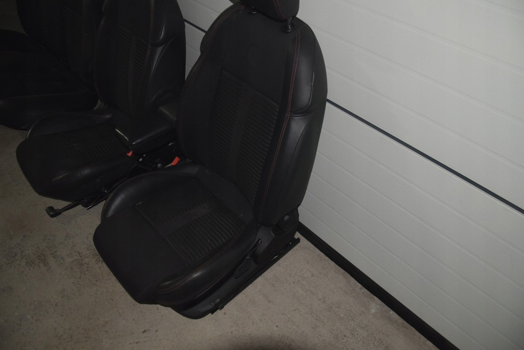 фото №4, Alfa romeo giulietta sportiva qv сиденья заднее сиденье кожа