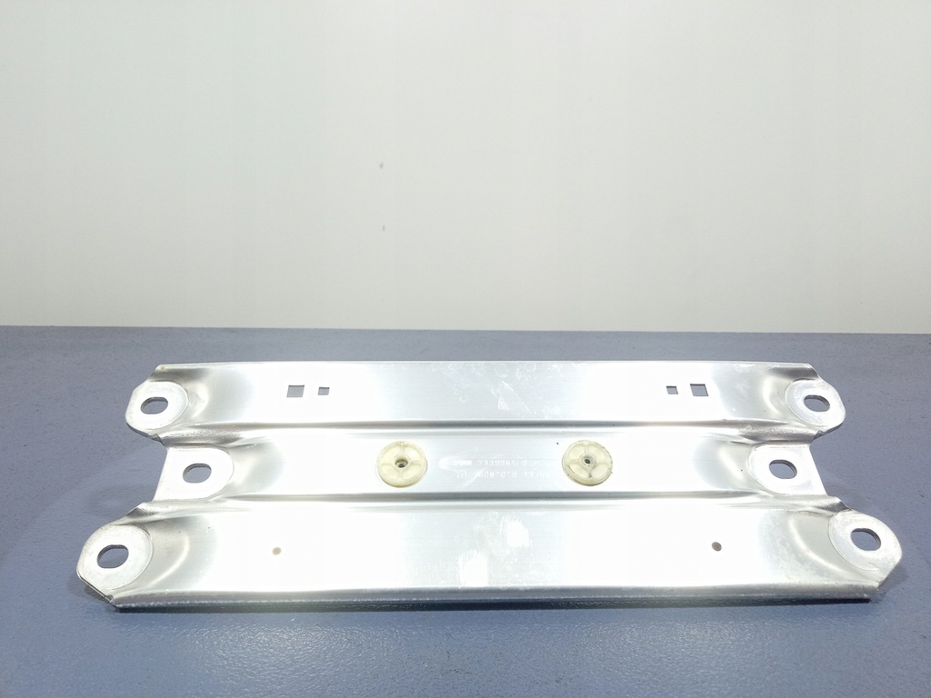 фото №1, Bmw x5 g05 кронштейн пол задняя задний 7339964