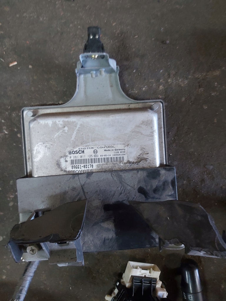 фото №1, Бортовой компьютер, блок управления toyota yaris