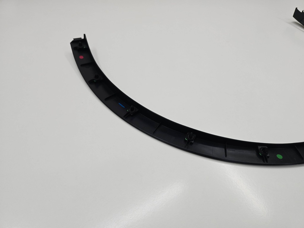 фото №8, Молдинг накладка крила tesla y20- права перед