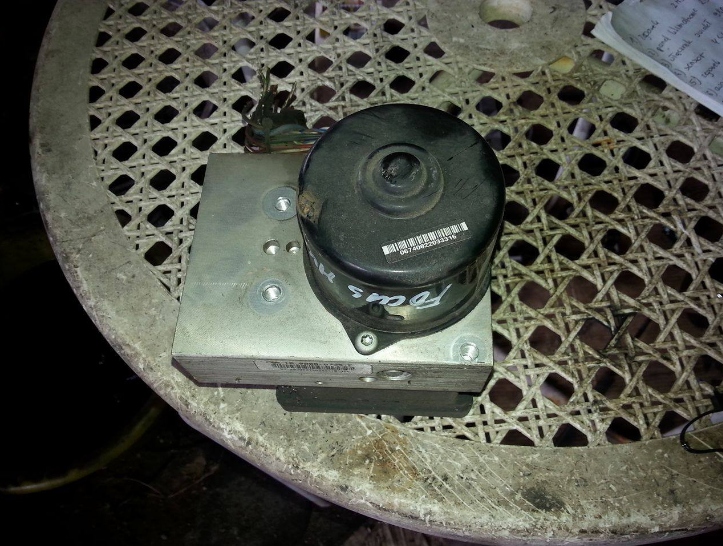 Купить Ford focus mk1 - насос abs блок управления 2m512c285bc