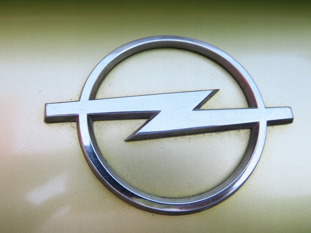 фото №12, Оригінальний спойлер кришки irmscher opel tigra a