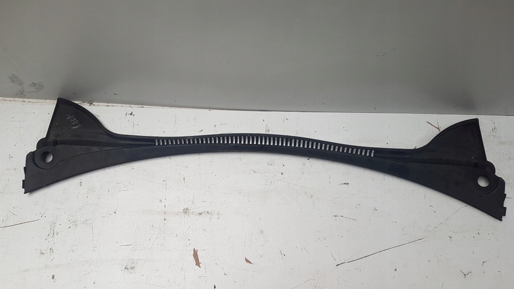 Купити Жабо відбивач води seat leon ii 1p0853185b