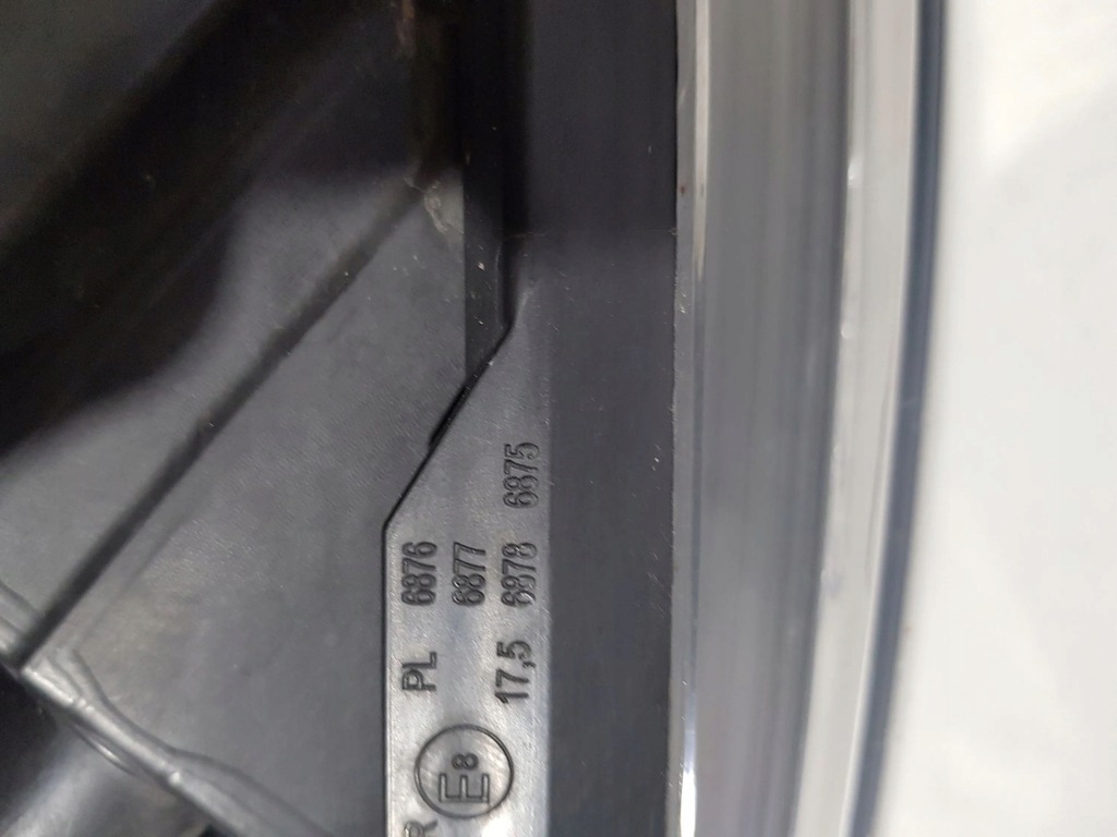 фото №11, Renault trafic iii x82 2016 правая сторона лампа передняя