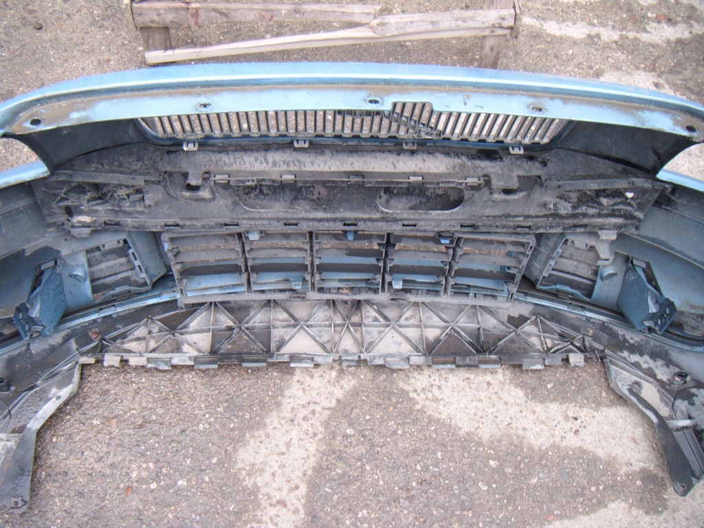 фото №9, Volvo v50 2004-2012 бампер перед бампер передній код лакофарбового покриття: 459-46