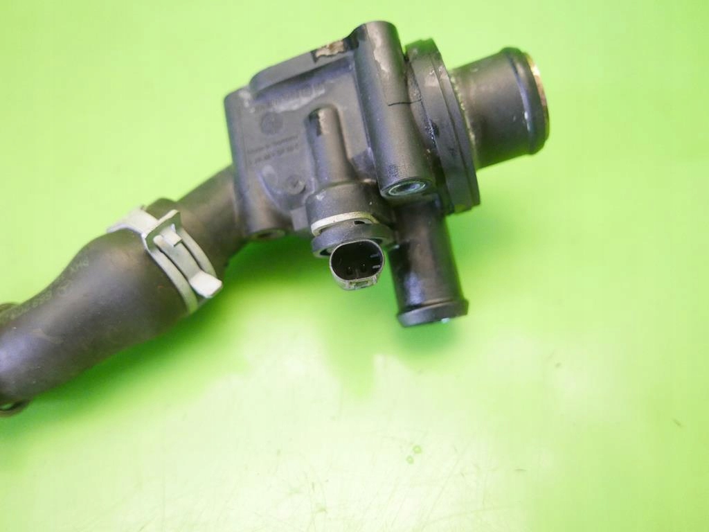 фото №7, Корпус термостата mercedes v168 w168 1.7cdi 01-04