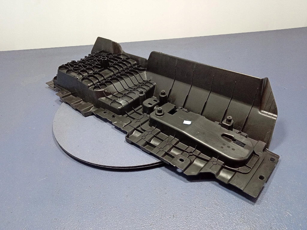 Bmw x6 g06 бардачок поддон багажника 7470940 Киев