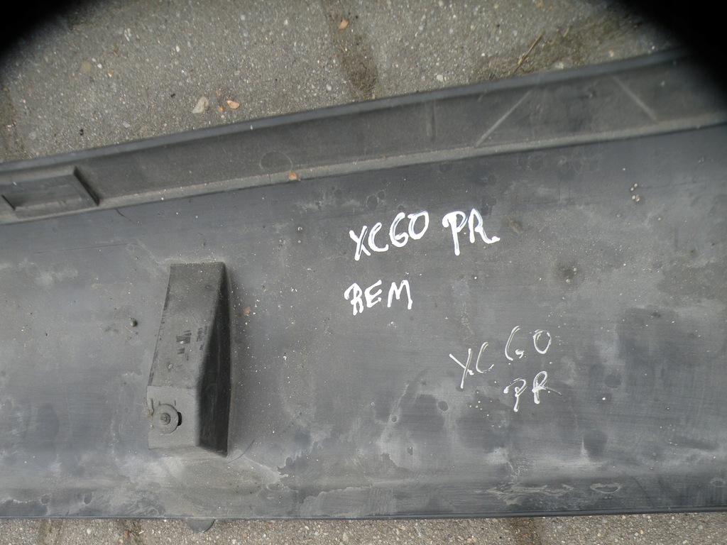 фото №8, Volvo xc60 08-13 поріг молдинг права