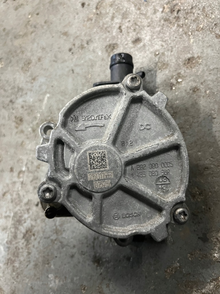 Насос вакуум пального renault mercedes 1.3 tce 146508066r Доставка