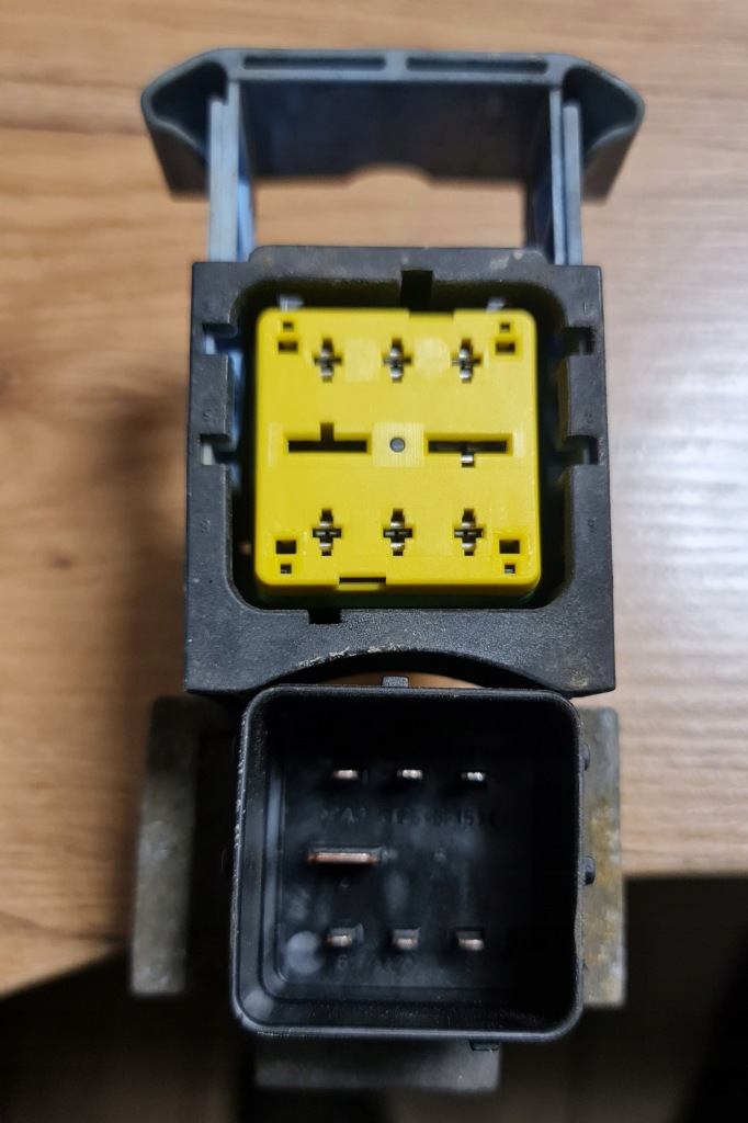 Купить Штекер реле свеча накаливания trafic iii 0281003050 8200798585