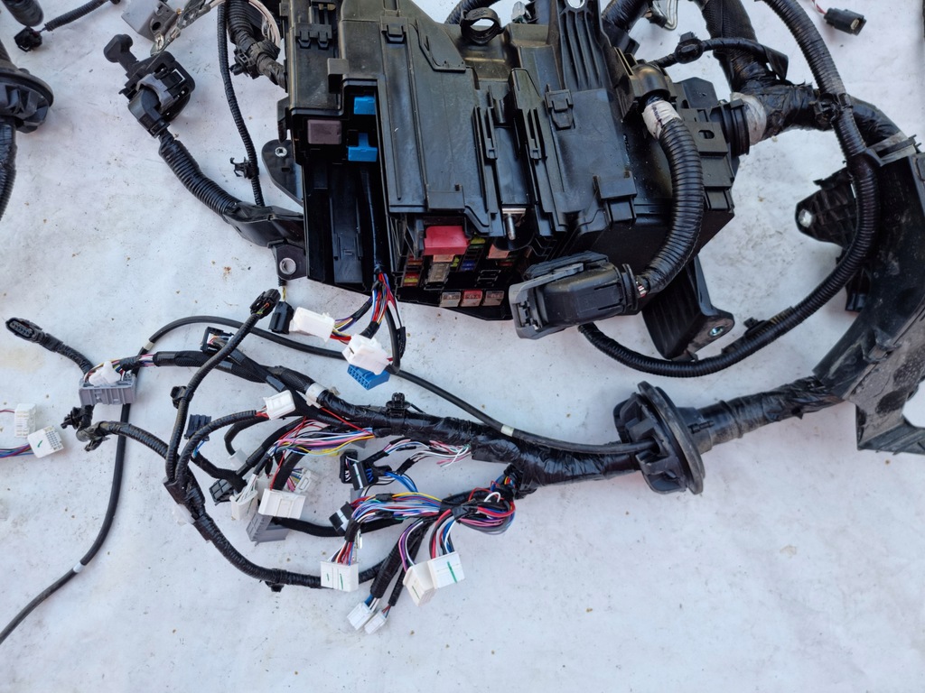 фото №9, Toyota sienna 2.5 hybrid xle жгут электропроводка отсек двигателя 2021-