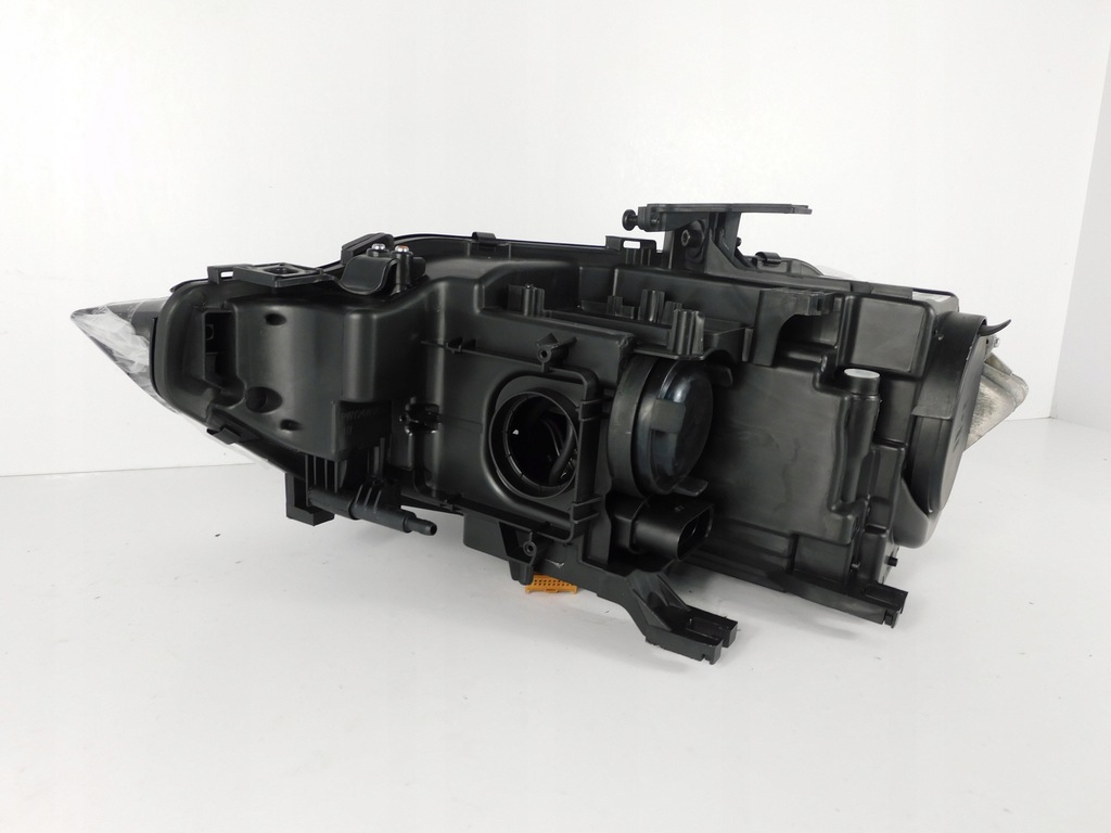 фото №16, Audi a5 8t lift лампа правая ксенон нет поворотный 8t0941006c nowa