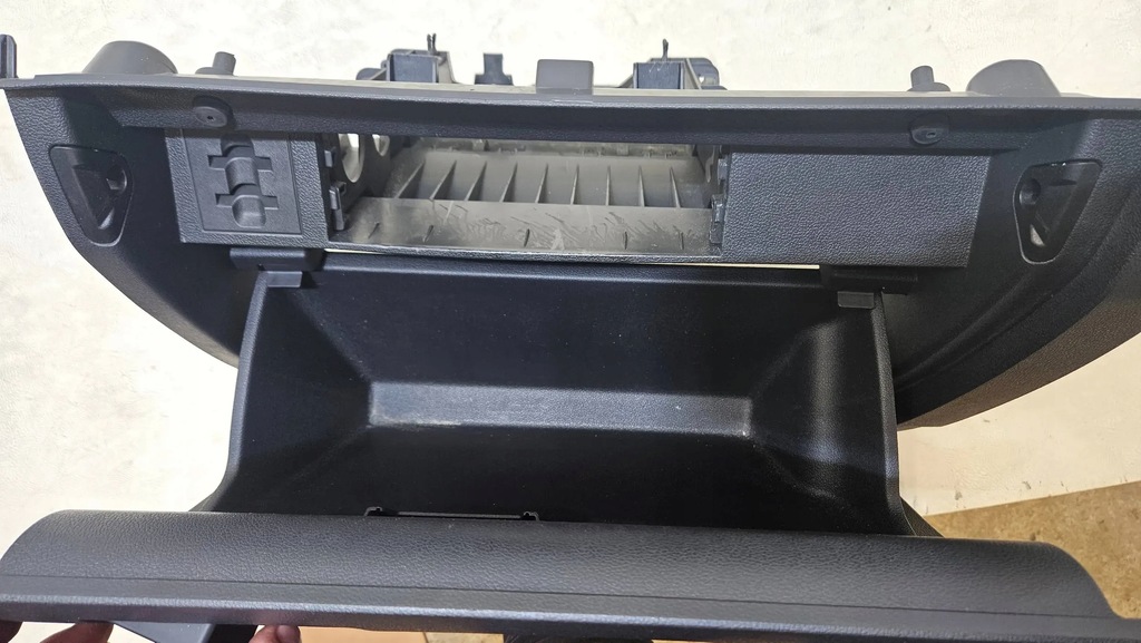 фото №5, Бардачок панели приборной панели пассажира vw tiguan ii allspace 5nn 5nn857097a