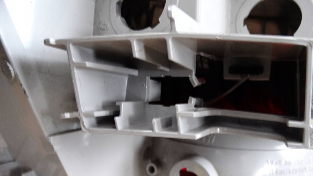 фото №7, Лампа правый задняя 5e9945096b skoda octavia iii kombi lift